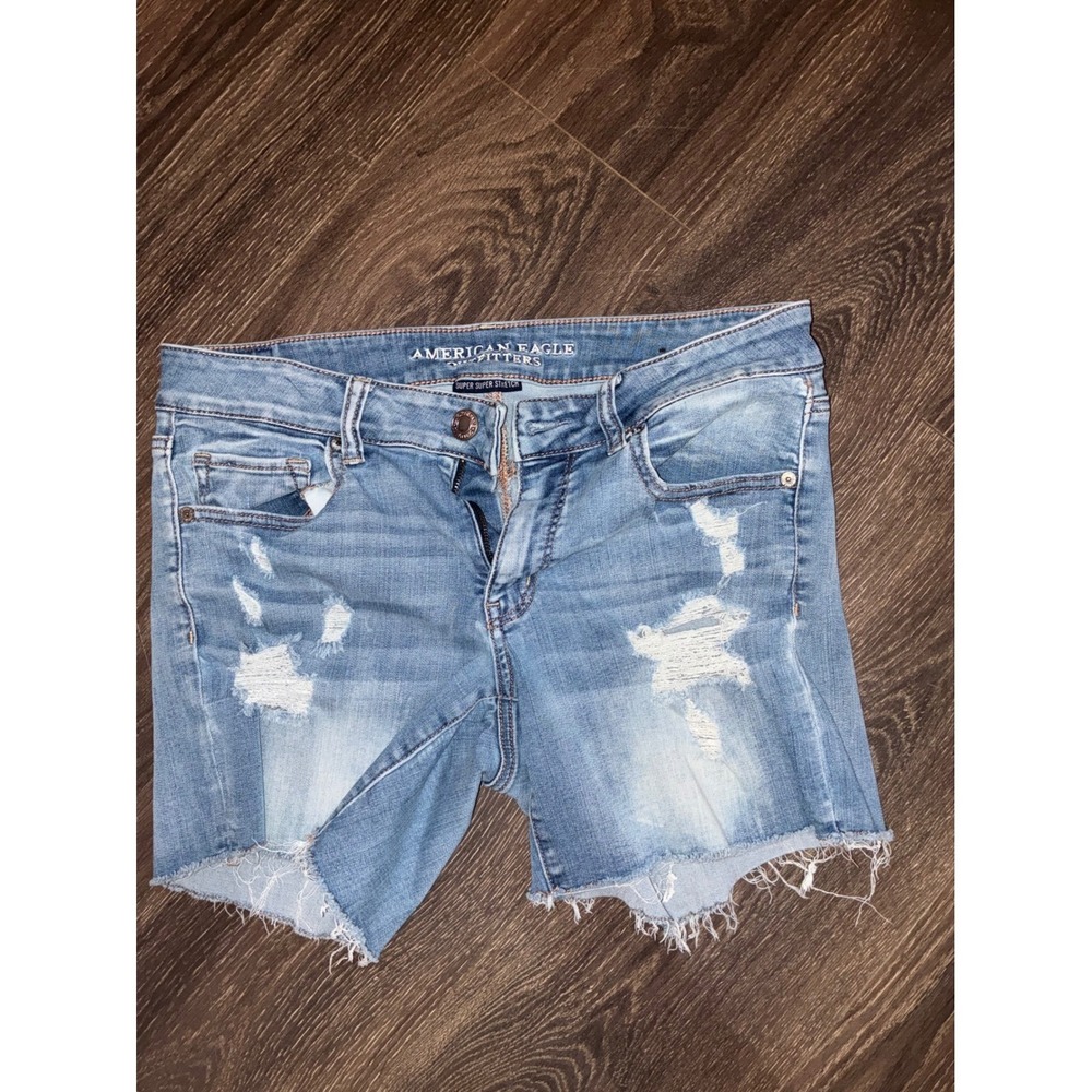 American Eagle Midi Denim Shorts Womens 12 Light Wash Distressed Super Stretch